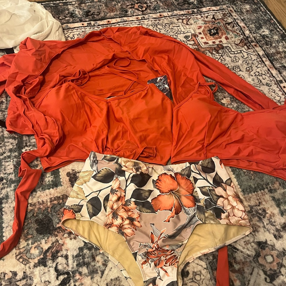 3 peice bathing suit 2 tops one shoulder cover up